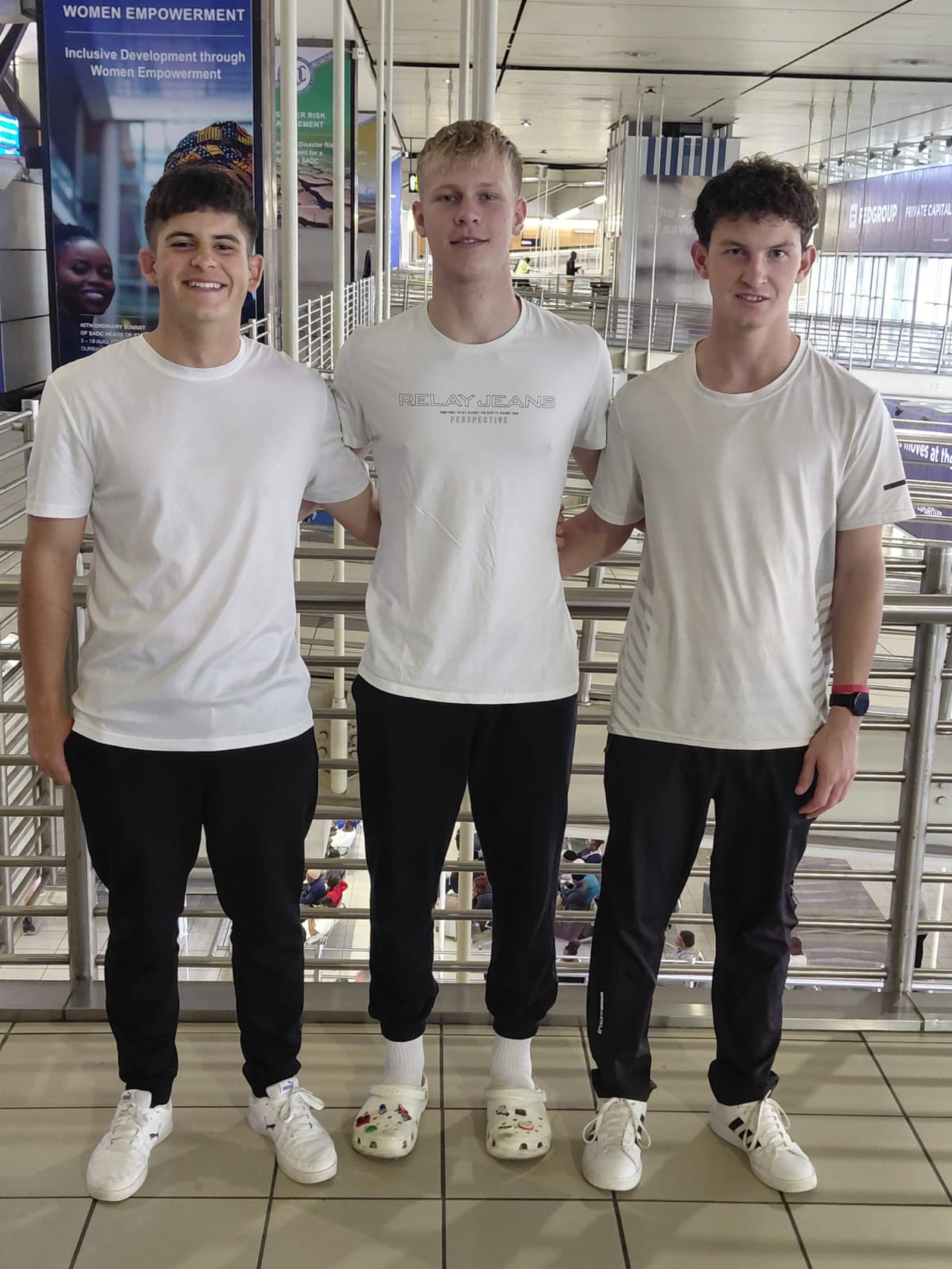 𝗙𝗜𝗖𝗛𝗜𝗘 𝗛𝗢𝗞𝗞𝗜𝗘 🏑

Baie sterkte aan drie van ons eerste seunshokkiespan se spelers wat na Nederland toer om die SA Bokkieweekspan te verteenwoordig!

Adriaan Coetzee
Neven Olivier
Juan Mostert

Ons is trots op julle! Geniet elke oomblik, gee julle beste en maak mooi herinneringe op én langs die hokkieveld.

#joudrome #joutoekoms #onspassie