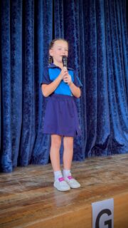 𝗠𝗔𝗧𝗥𝗜𝗘𝗞𝗚𝗥𝗢𝗘𝗧 𝟮𝟬𝟮𝟲

Baie dankie aan Livia van Fichardtpark Primêre Skool vir haar pragtige wense aan ons matriekklas van 2026.

Ook ’n besondere dankie aan elke graad 1-leerder wat ’n spesiale briefie vir ons matrieks gebring het. Julle het hierdie afskeid soveel meer besonders gemaak. Ons waardeer julle!

@fichiesbloem 

#joudrome #joutoekoms #onspassie